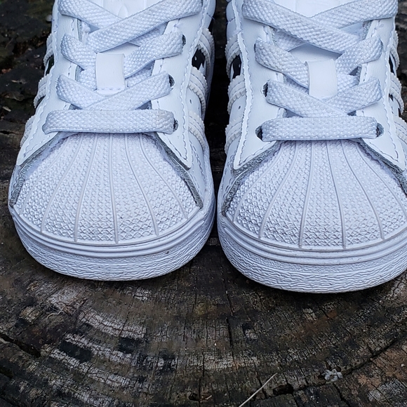 Adidas Superstar XXL Print Sneakers Toddlers Size 4. Like New Condition! - Picture 10 of 14